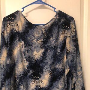 blue blouse